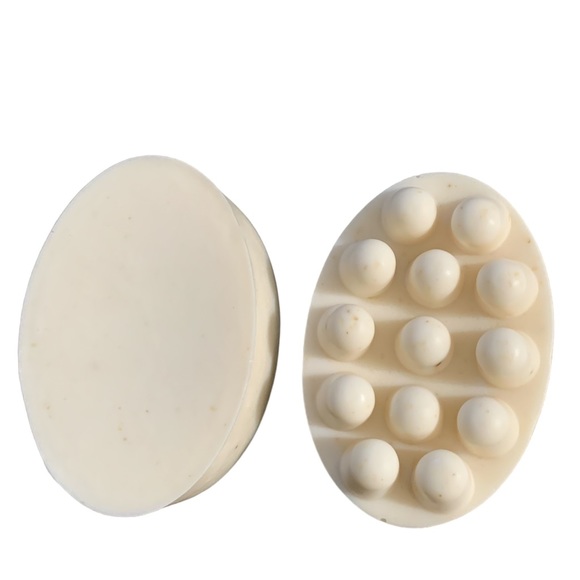 Handmade Soap - Oatmeal Honey & Milk Massage Soap Bar - Picture 3 of 16